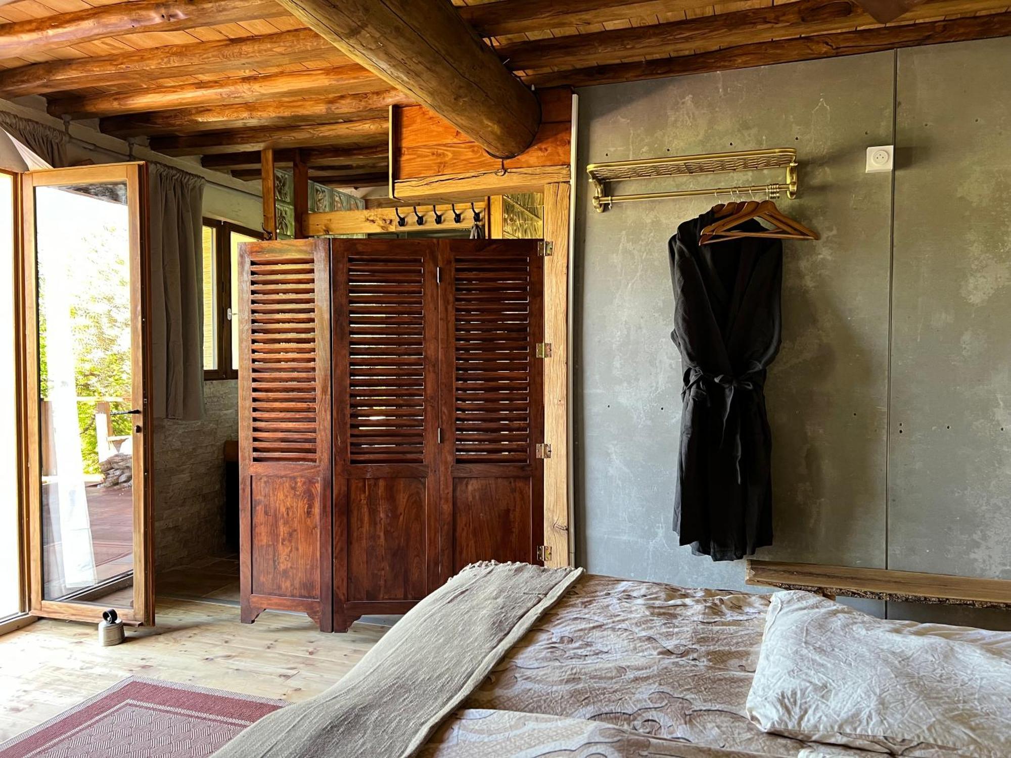 ヴァルローギュ Les Magnels Bed & Breakfast 部屋 写真