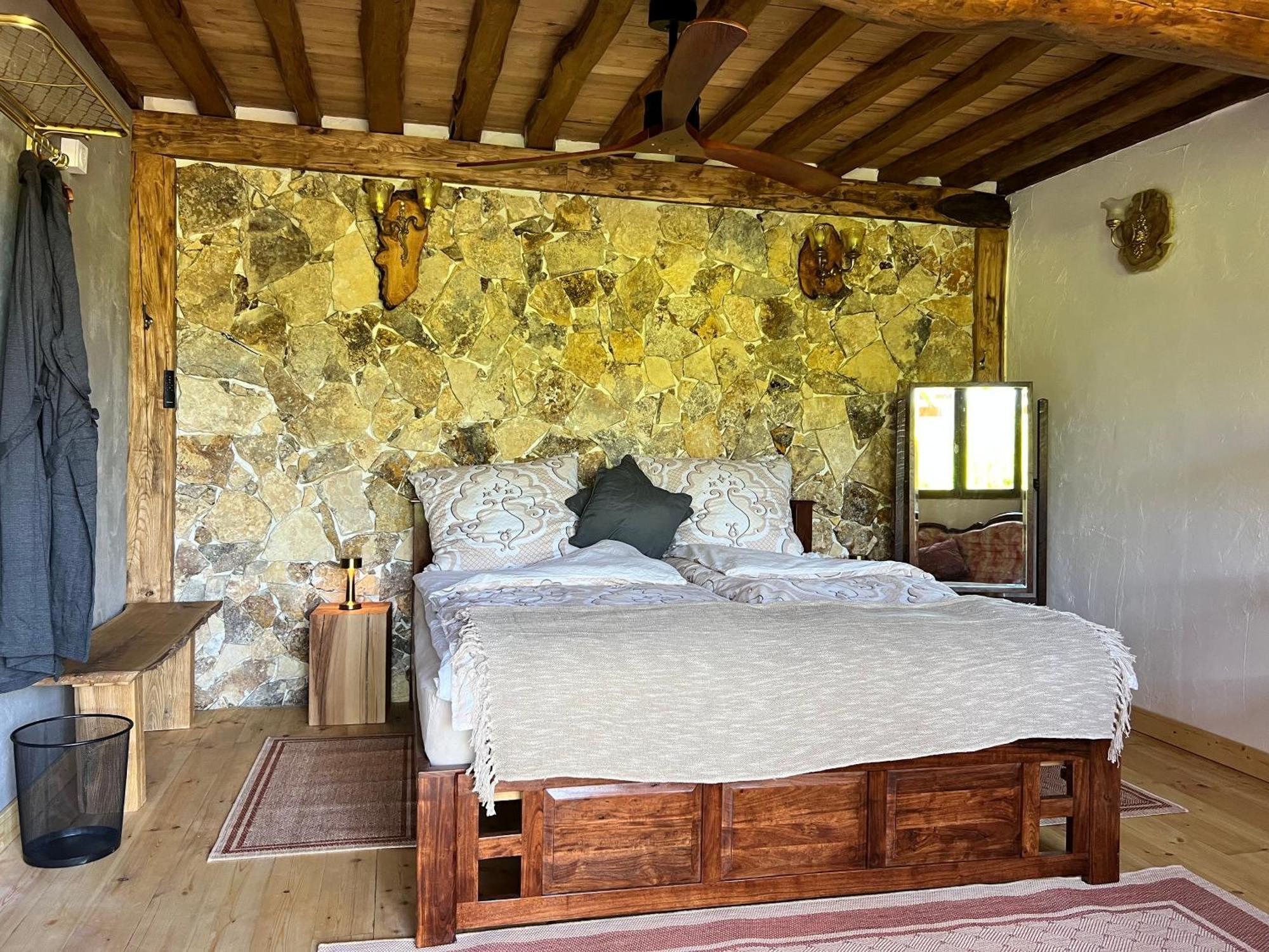 ヴァルローギュ Les Magnels Bed & Breakfast エクステリア 写真