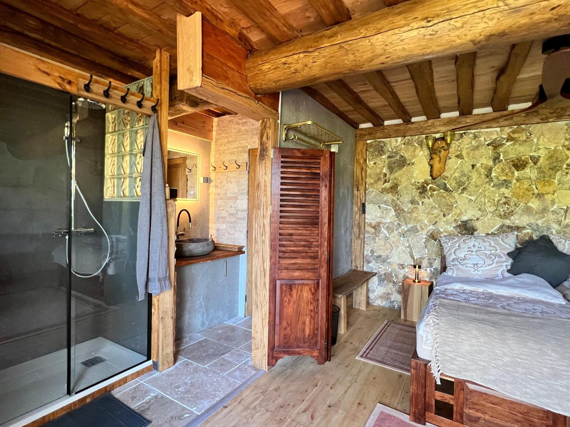 ヴァルローギュ Les Magnels Bed & Breakfast エクステリア 写真
