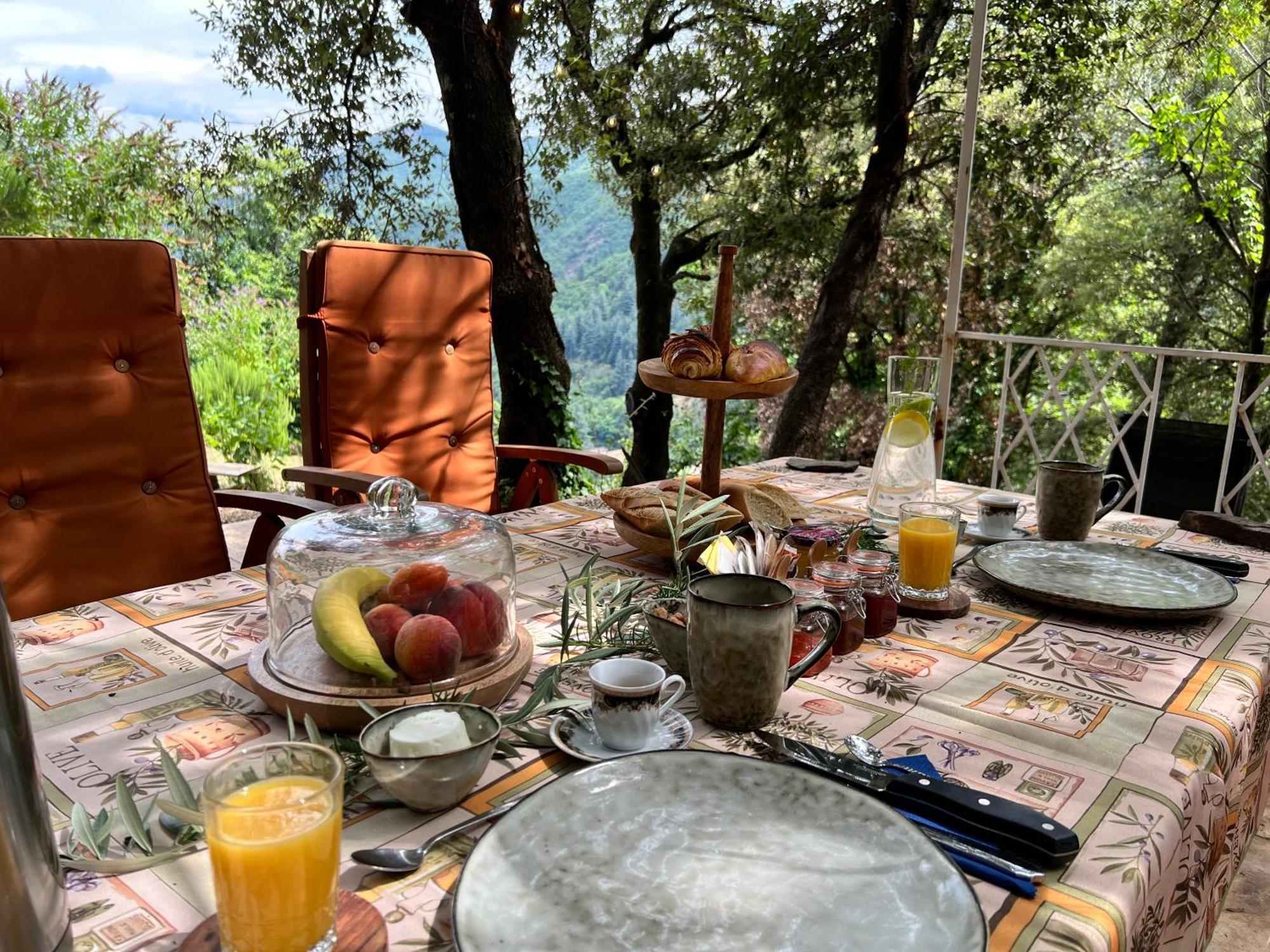 ヴァルローギュ Les Magnels Bed & Breakfast エクステリア 写真