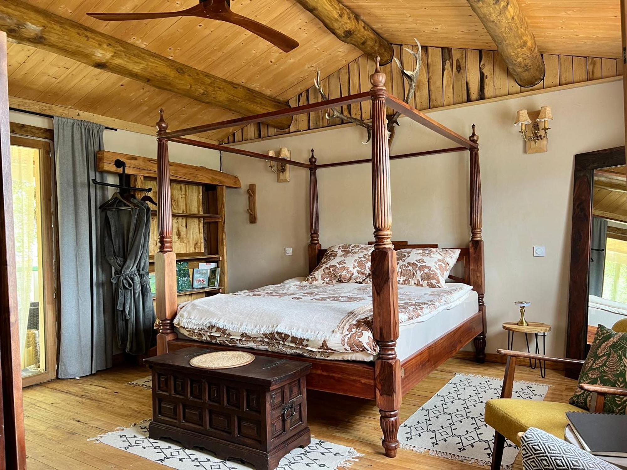 ヴァルローギュ Les Magnels Bed & Breakfast エクステリア 写真